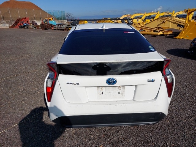 Image of 2016 Toyota PRIUS-51