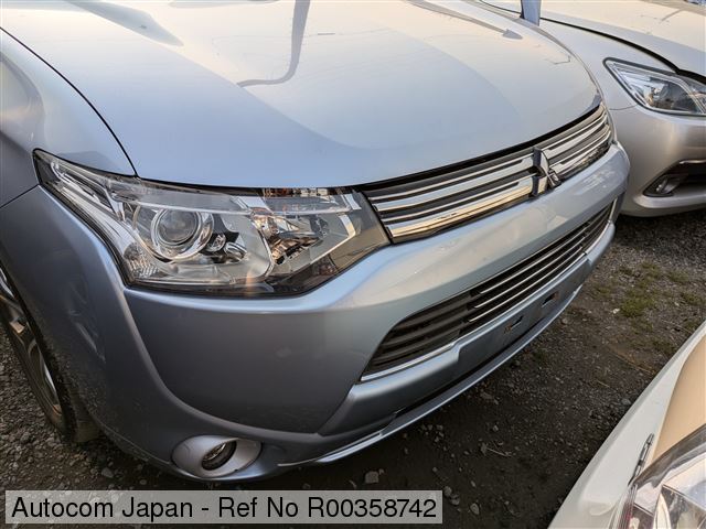 Image of 2013 MITSUBISHI OUTLANDER PHEV