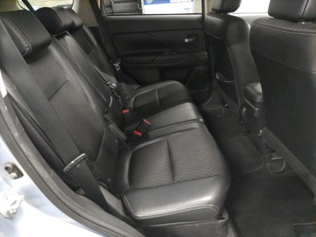 Image of 2013 MITSUBISHI OUTLANDER PHEV