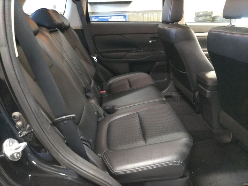 Image of 2014 MITSUBISHI OUTLANDER PHEV