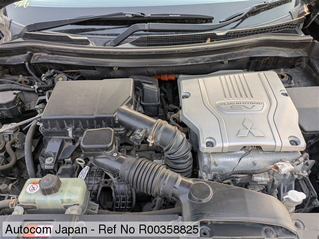 Image of 2014 MITSUBISHI OUTLANDER PHEV