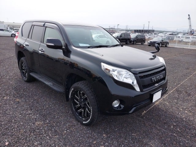 Image of 2013 TOYOTA LAND CRUISER PRADO
