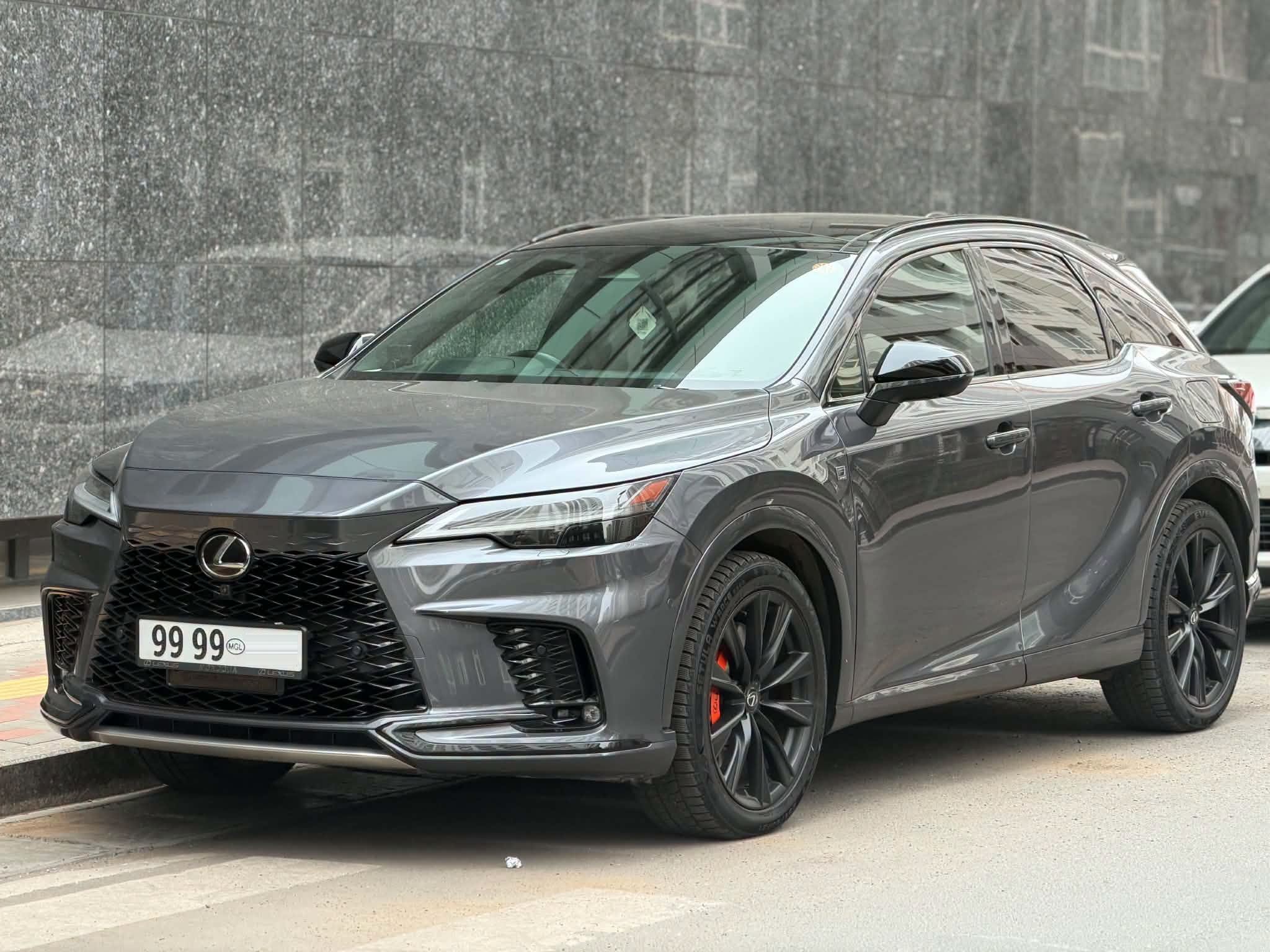 2023 LEXUS RX500h